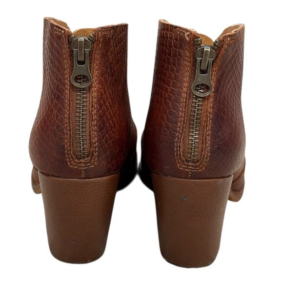 Kork-Ease Gemini Leather V Booties - Picture 7 of 11